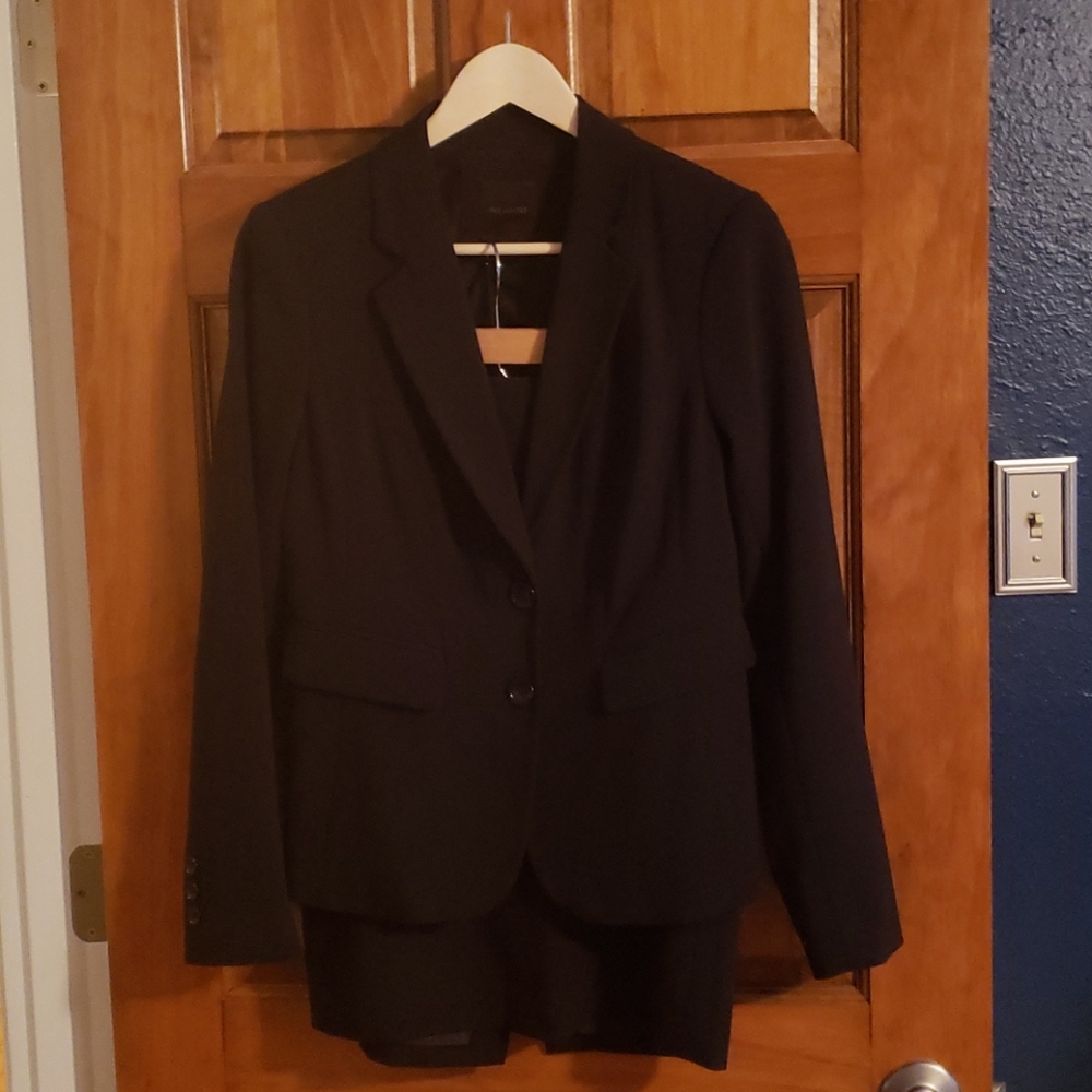 The Limited Women's Skirt Suit